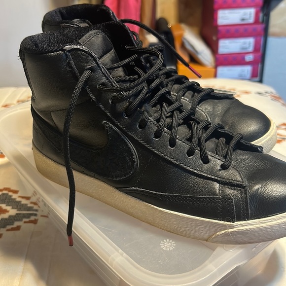 nike blazer rebel black